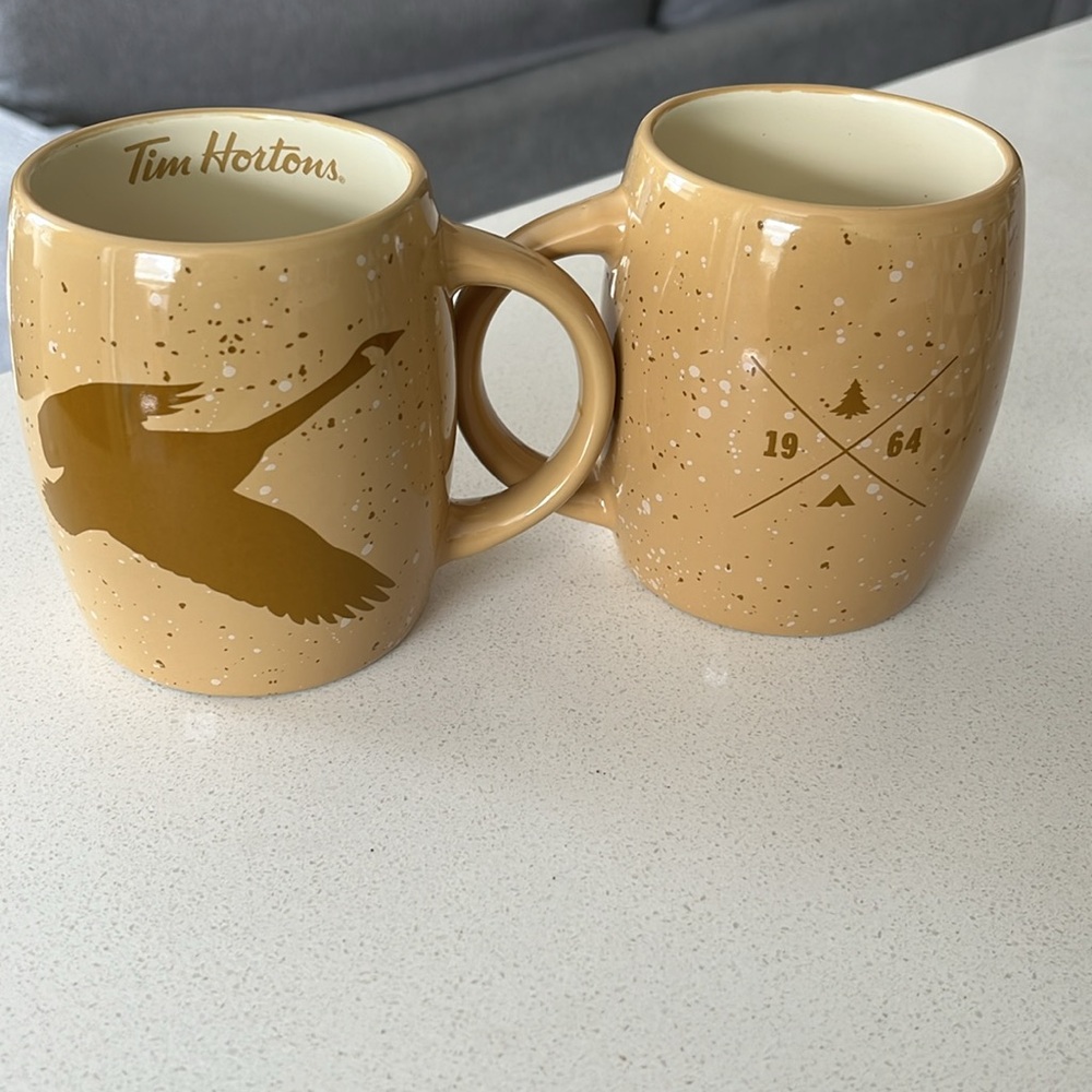 2 Tim Hortons Limited Edition 2016 Canadian Goose cups